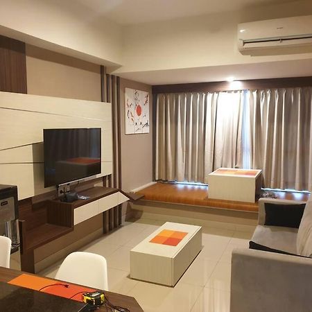 Cozy Room In Orange County Suite-Apartment In Lippo-Cikarang Cbd Exteriör bild